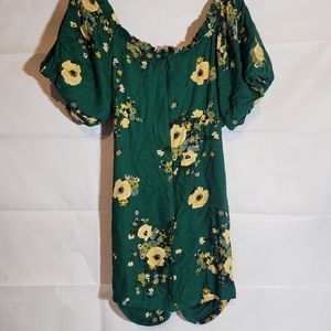 Urban Outfitters Green Floral Ruched Off the Shoulder mini dress size 2